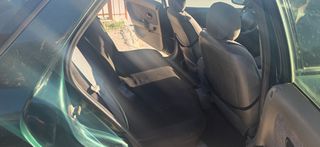 Renault Laguna 2001-thumb-8