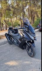 Kymco AK 550 2022-thumb-2
