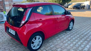 Toyota Aygo 2017 1.0 X-PLAY TOUCH-thumb-6