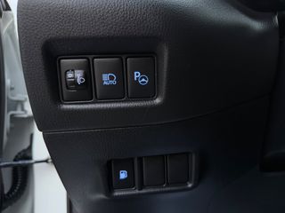 Toyota C-HR 2018 1.8 HYBRID CLUB BI TONE-thumb-47