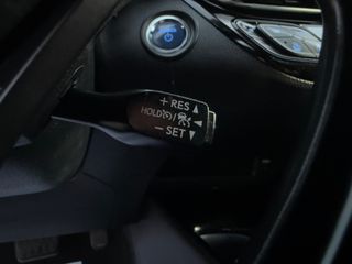Toyota C-HR 2018 1.8 HYBRID CLUB BI TONE-thumb-48