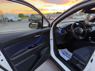 Toyota C-HR 2018 1.8 HYBRID CLUB BI TONE-thumb-26