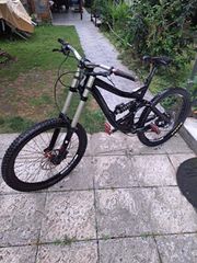 Downhill - Enduro - Trail Specialized 2011 bighit 2