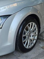 Audi TT 2009-thumb-8