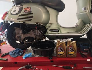Vespa GTS 300 2018 Gtv sei giorni-thumb-5