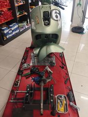 Vespa GTS 300 2018 Gtv sei giorni-thumb-13