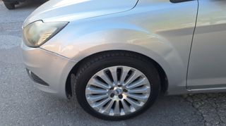 Ford Focus 2008-thumb-2