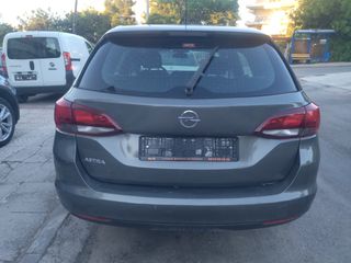 Opel Astra 2019 Automatic-thumb-5