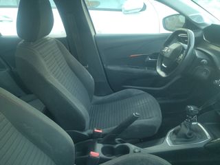 Peugeot 208 2022-thumb-14