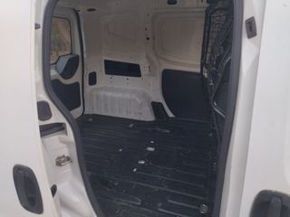 Fiat Fiorino 2021-thumb-19