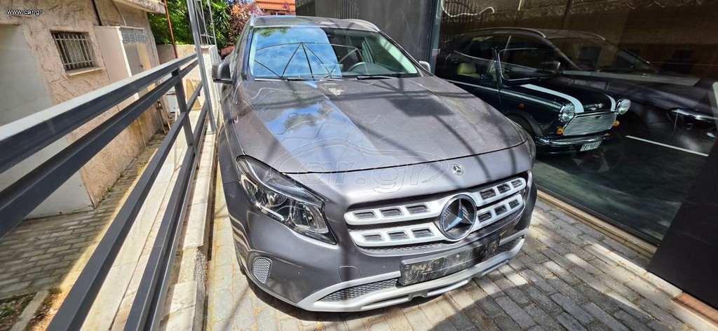 Mercedes-Benz GLA 180 2019 URBAN-DIESEL-AUTOMATIC