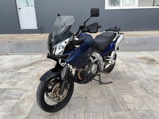 Suzuki V-Strom 1000 2005 V-STROM 1000-thumb-1