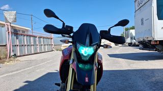 Aprilia Dorsoduro 750 2012