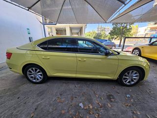 Skoda Superb 2023 2.0 TDI Ambition FACELIFT (1380)-thumb-4