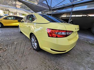 Skoda Superb 2023 2.0 TDI Ambition FACELIFT (1380)-thumb-7