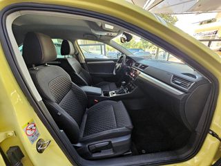 Skoda Superb 2023 2.0 TDI Ambition FACELIFT (1380)-thumb-17