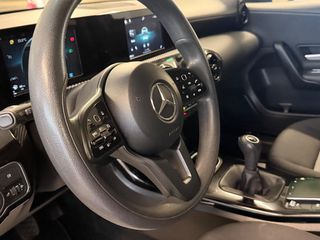 Mercedes-Benz A 160 2022-thumb-5