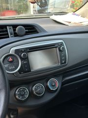 Toyota Yaris 2013-thumb-7