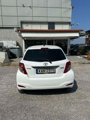 Toyota Yaris 2013-thumb-4