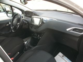 Peugeot 208 2016 1.2 PURETECH 110 ALLURE-thumb-10