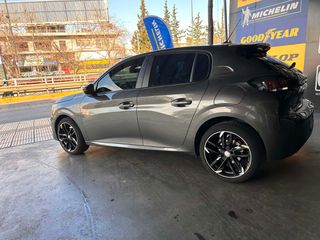 Peugeot 208 2020-thumb-1