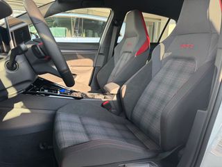 Volkswagen Golf 2026 GTI 2.0 TSI 265 PS DSG-thumb-6