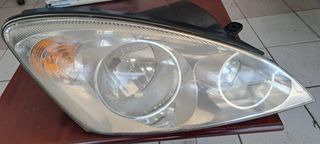 Γνησιο εμπρος δεξιο φαναρι για KIA CEED 2007-2012 σε πολυ καλη κατασταση