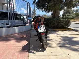 KTM RC 390 2024-thumb-3