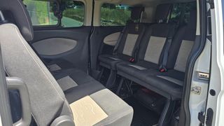 Ford 2016 Ford Turneo Custom-thumb-8