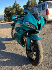 Honda CBR 600RR 2015 PC40-thumb-3