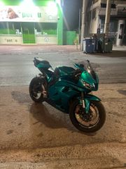 Honda CBR 600RR 2015 PC40-thumb-5