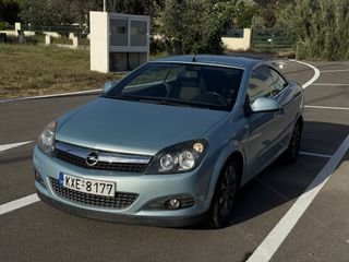 Opel Astra 2011 Cabrio-thumb-8