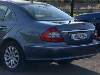 Mercedes-Benz E 280 2008 4 MATIC-thumb-4