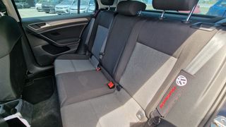 Volkswagen Golf 2014-thumb-10