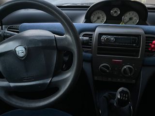 Lancia Ypsilon 2004 YPSILON-thumb-6