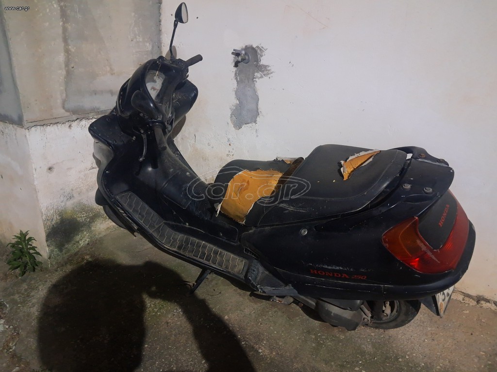 Honda Pantheon 2004