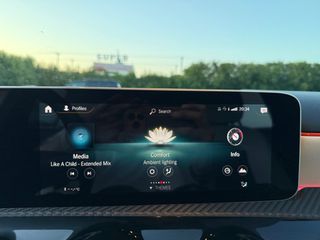 Mercedes-Benz A 180 2018 1.5 Diesel ΑΥΤΟΜΑΤΟ (Μεγάλες Οθόνες - Ανοικτόχρωμο Σαλόνι)-thumb-39