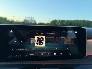 Mercedes-Benz A 180 2018 1.5 Diesel ΑΥΤΟΜΑΤΟ (Μεγάλες Οθόνες - Ανοικτόχρωμο Σαλόνι)-thumb-42