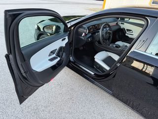 Mercedes-Benz A 180 2018 1.5 Diesel ΑΥΤΟΜΑΤΟ (Μεγάλες Οθόνες - Ανοικτόχρωμο Σαλόνι)-thumb-13