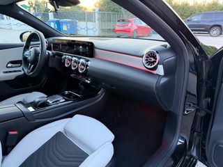 Mercedes-Benz A 180 2018 1.5 Diesel ΑΥΤΟΜΑΤΟ (Μεγάλες Οθόνες - Ανοικτόχρωμο Σαλόνι)-thumb-27