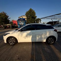 Hyundai i 20 2018 passion-thumb-1
