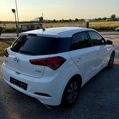 Hyundai i 20 2018 passion-thumb-4