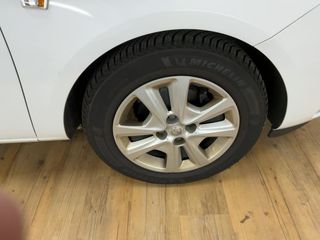 Opel Corsa 2016-thumb-19