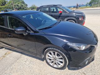 Mazda 3 2016-thumb-11