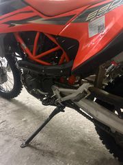 KTM 690 Enduro R 2024-thumb-3