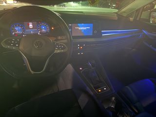 Volkswagen Golf 2022-thumb-10