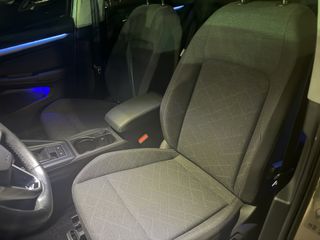 Volkswagen Golf 2022-thumb-13