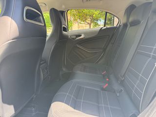 Mercedes-Benz A 180 2013 URBAN DIESEL-thumb-14