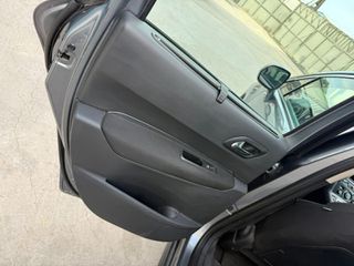 Peugeot 3008 2011 CROSS OVER 1.6 HDi 115hp-thumb-17