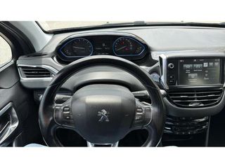 Peugeot 2008 2016 1.2 PURETECH 110 ALLURE-thumb-9